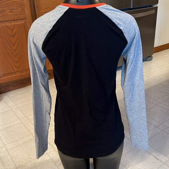 Harley Davidson women’s scoop neck long sleeve. Size medium. - Picture 4 of 11